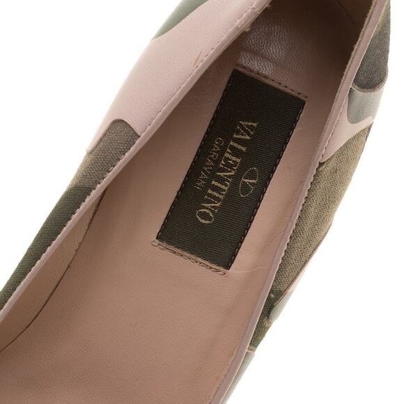 Valentino Garavani- Camouflage Leather and Canvas Pointed Toe Pumps Size:  7.5 - Picture 5 of 5